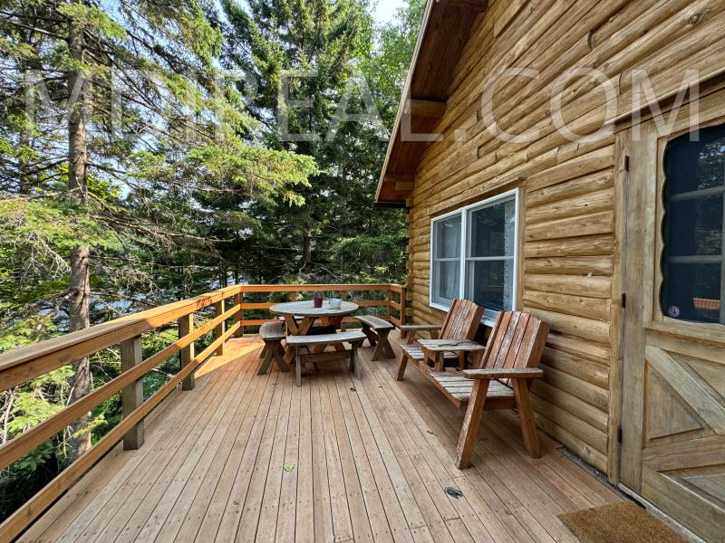 Cabin on the Pond